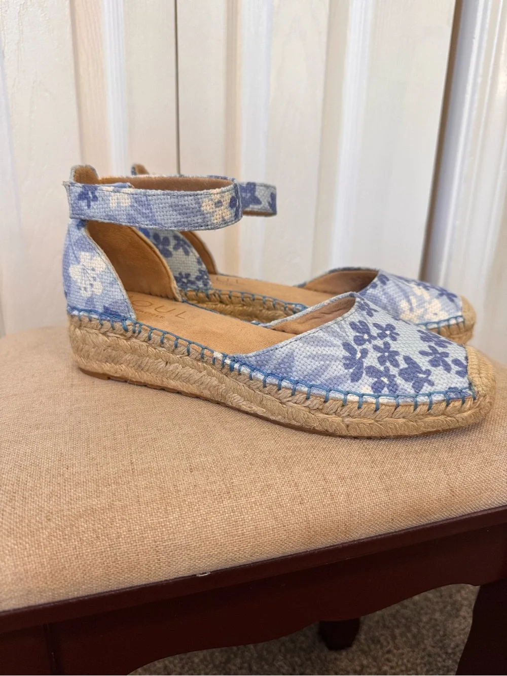SOUL Naturalizer Women's Blue Floral Espadrille Wedge Ankle Velcro Sandals Sz 6W